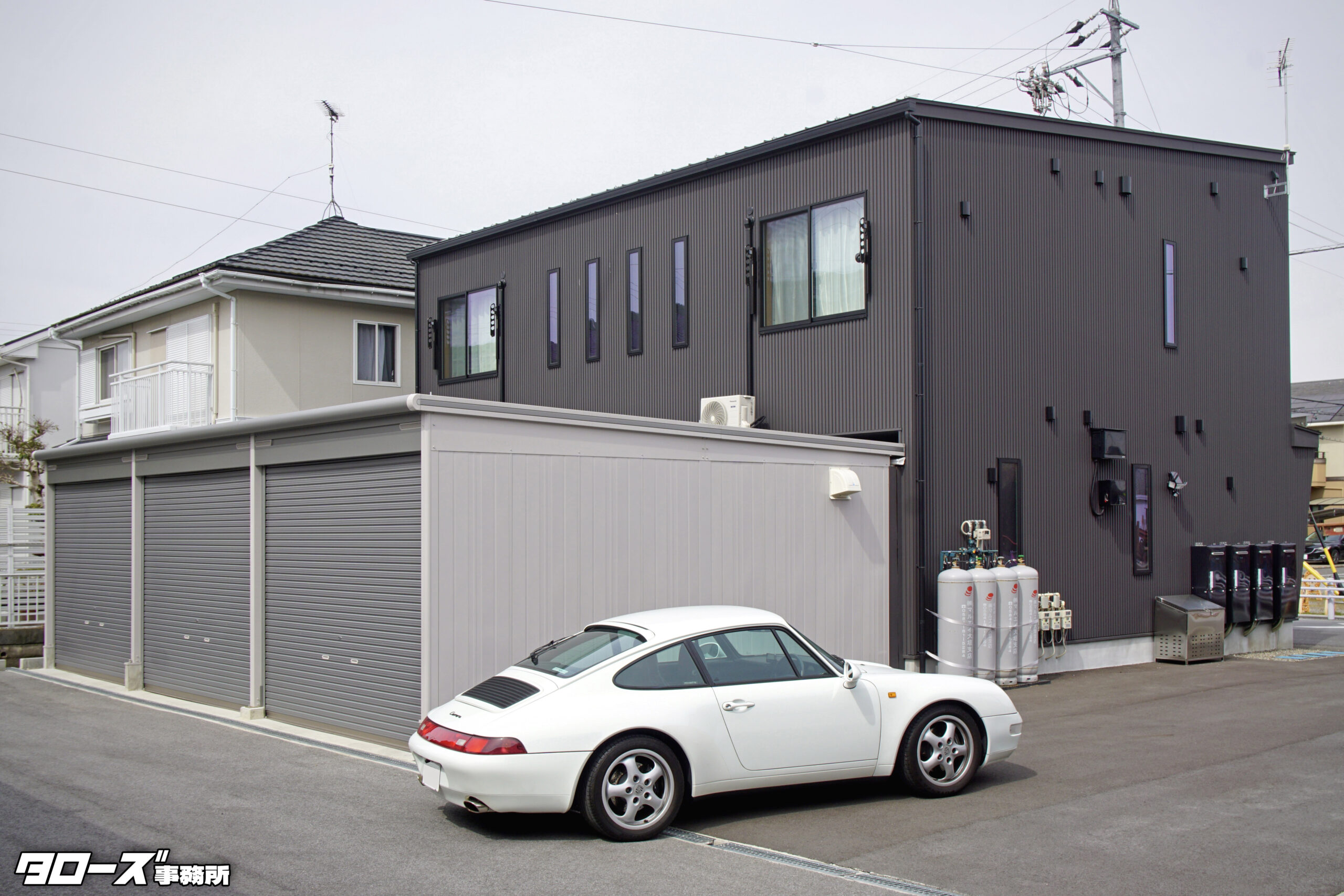 物件名：Carin（カリン）
所在地：岐阜県大垣市熊野町1102-1
最寄駅：JR東海道線 荒尾駅 徒歩5分
タイプ：賃貸ガレージハウス（1LDK・52㎡）