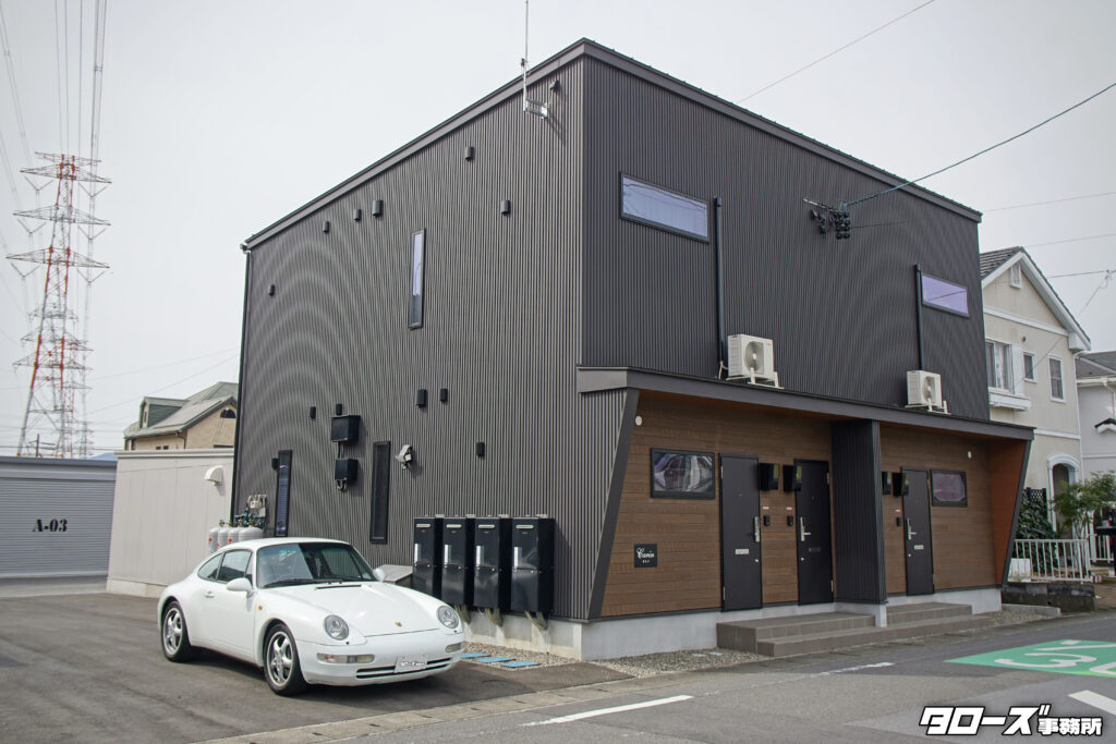 物件名：Carin（カリン）
所在地：岐阜県大垣市熊野町1102-1
最寄駅：JR東海道線 荒尾駅 徒歩5分
タイプ：賃貸ガレージハウス（1LDK・52㎡）