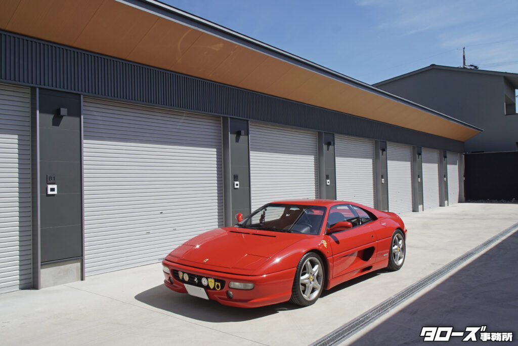 KAKUREGA（B棟） 物件名：KAKUREGA（B棟・カクレガ） 所在地：愛知県一宮市赤見3-2-2 タイプ：賃貸ガレージ（合計7区画） 株式会社タローズ事務所 ［所属団体］ ・公益社団法人 全日本不動産協会 ・公益社団法人 不動産保証協会 ・一般社団法人 全国不動産協会 ・名古屋商工会議所 不動産部会