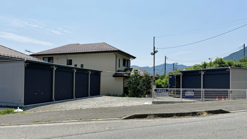 物件名:GROUD GARAGE 箱根仙石原
所在地:神奈川県足柄下郡箱根町仙石原1113-7
設備:
・ALSOKホームセキュリティ完備
・100Vコンセント・室内照明・換気扇