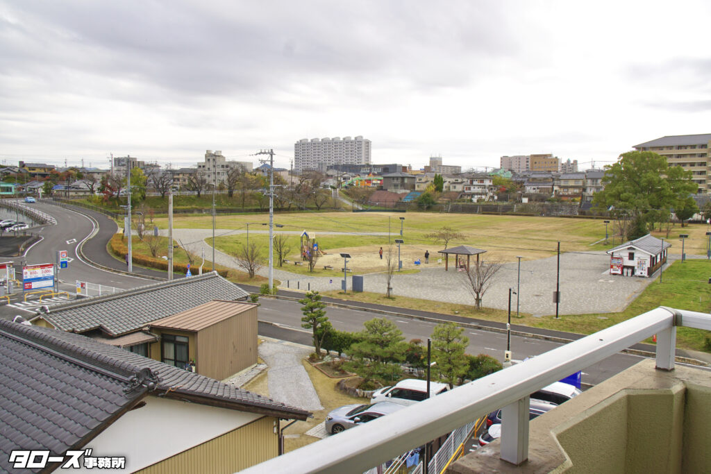 物件名:Grandeur犬山(グランドール犬山)
所在地:愛知県犬山市大字犬山字三反田29-1
最寄駅:名鉄犬山線・犬山遊園駅
タイプ:賃貸マンション(2LDK+S)